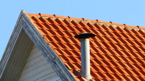 vecteezy_red-tiled-roof-on-a-residential-building-in-israel_9223839